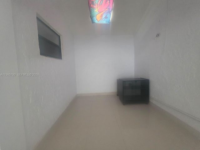 710 SW 99th Ct Cir, Miami, FL 33174