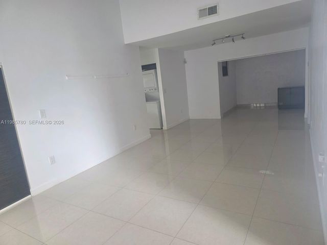 710 SW 99th Ct Cir, Miami, FL 33174