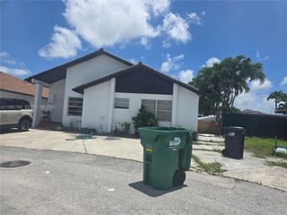 710 SW 99th Ct Cir, Miami, FL 33174