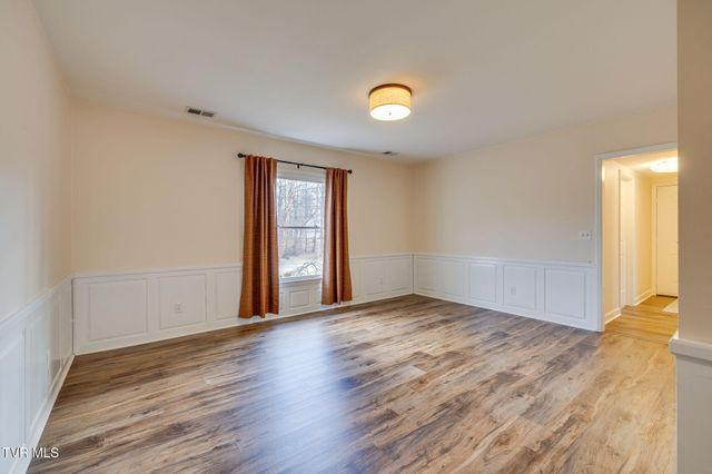 3320 Martindale Drive, Johnson City, TN 37601