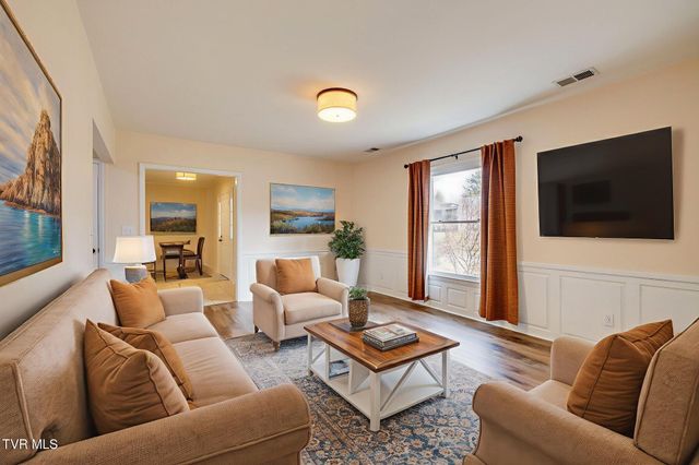 3320 Martindale Drive, Johnson City, TN 37601