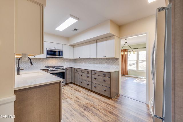 3320 Martindale Drive, Johnson City, TN 37601