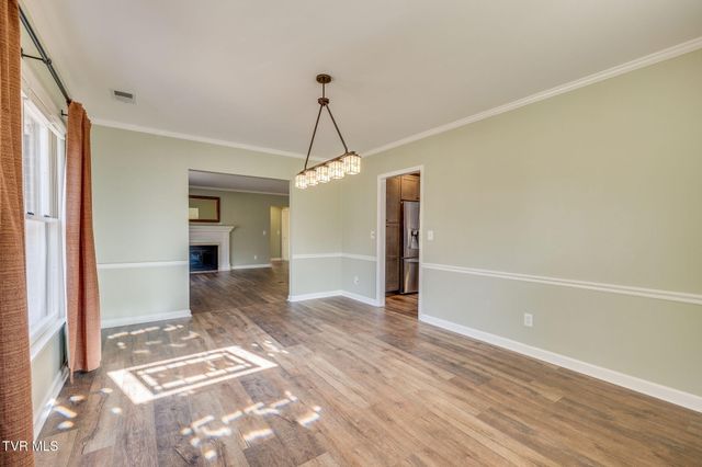 3320 Martindale Drive, Johnson City, TN 37601