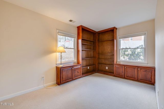 3320 Martindale Drive, Johnson City, TN 37601