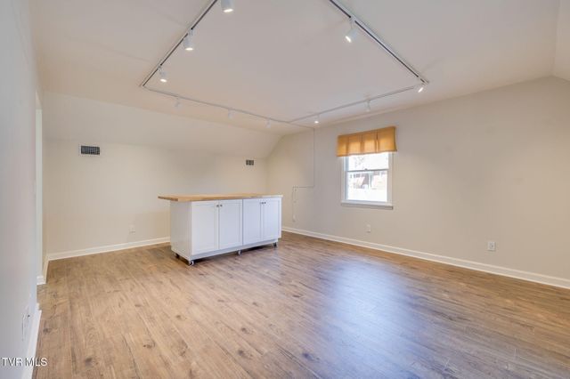 3320 Martindale Drive, Johnson City, TN 37601