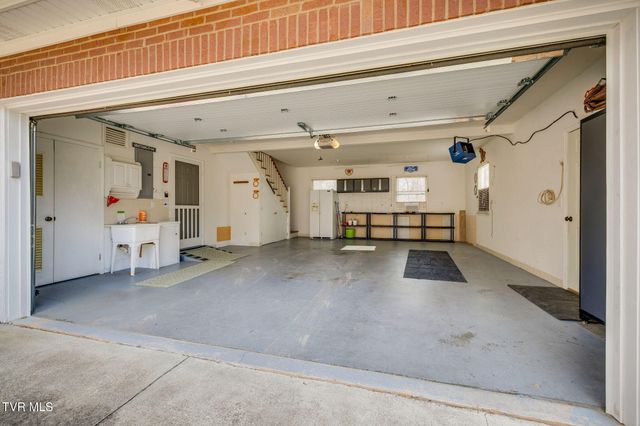 3320 Martindale Drive, Johnson City, TN 37601