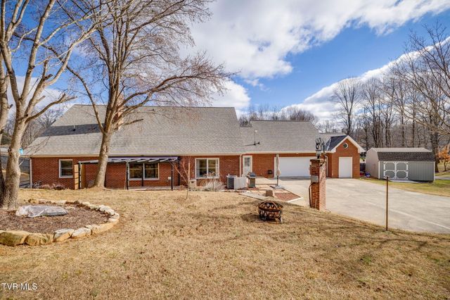 3320 Martindale Drive, Johnson City, TN 37601