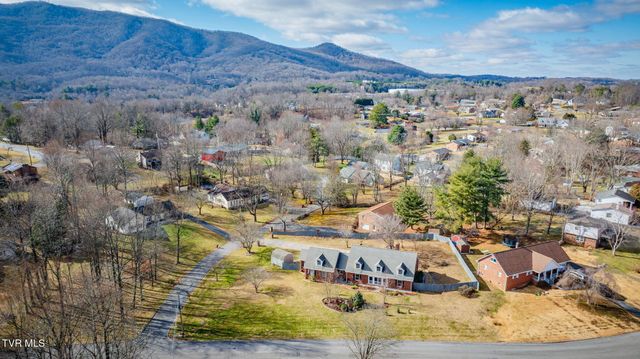 3320 Martindale Drive, Johnson City, TN 37601