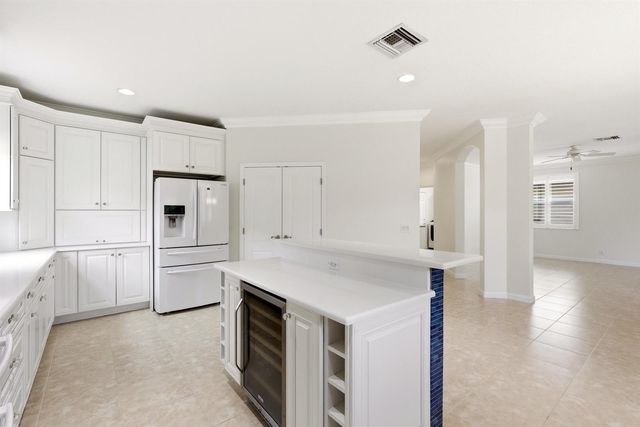 119 Hidden Hollow Drive, Palm Beach Gardens, FL 33418