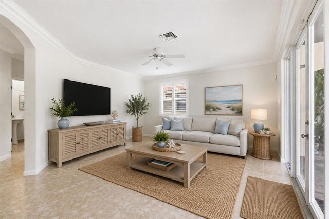 119 Hidden Hollow Drive, Palm Beach Gardens, FL 33418