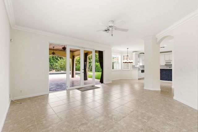119 Hidden Hollow Drive, Palm Beach Gardens, FL 33418