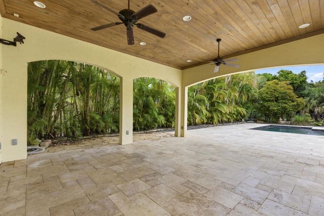 119 Hidden Hollow Drive, Palm Beach Gardens, FL 33418