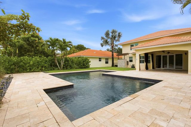119 Hidden Hollow Drive, Palm Beach Gardens, FL 33418