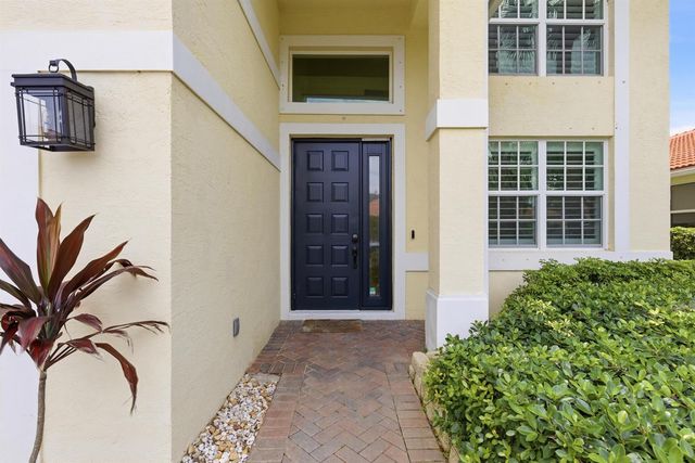 119 Hidden Hollow Drive, Palm Beach Gardens, FL 33418