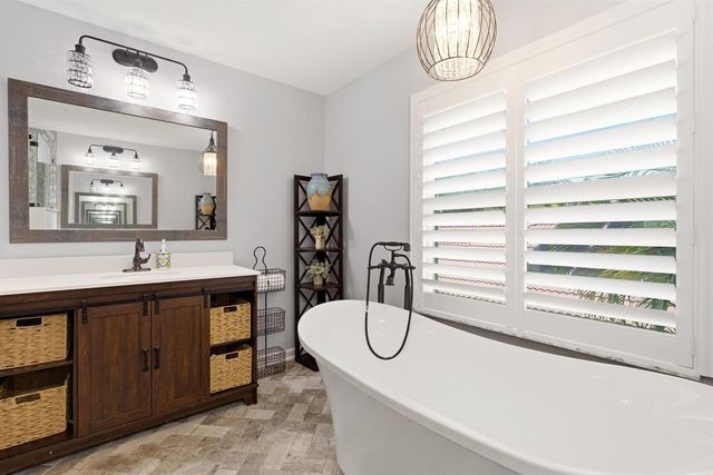 119 Hidden Hollow Drive, Palm Beach Gardens, FL 33418
