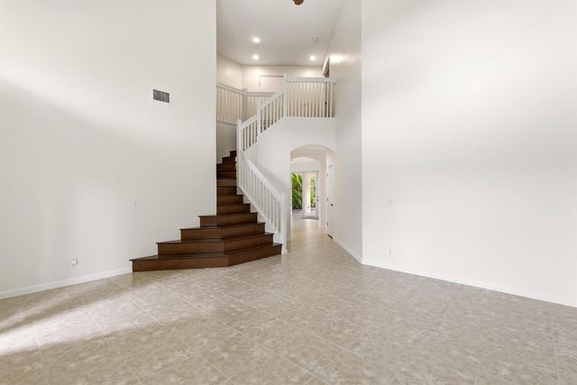 119 Hidden Hollow Drive, Palm Beach Gardens, FL 33418