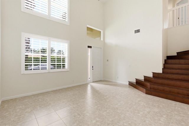 119 Hidden Hollow Drive, Palm Beach Gardens, FL 33418