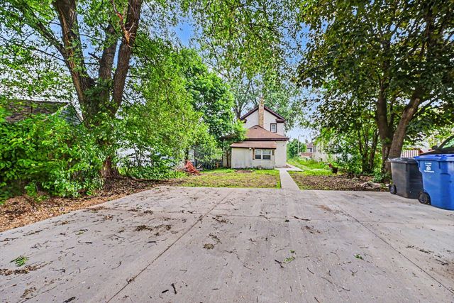 3643 Fremont Avenue N, Minneapolis, MN 55412