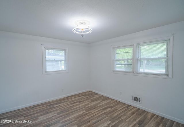 7816 Joyce Dr, Louisville, KY 40219