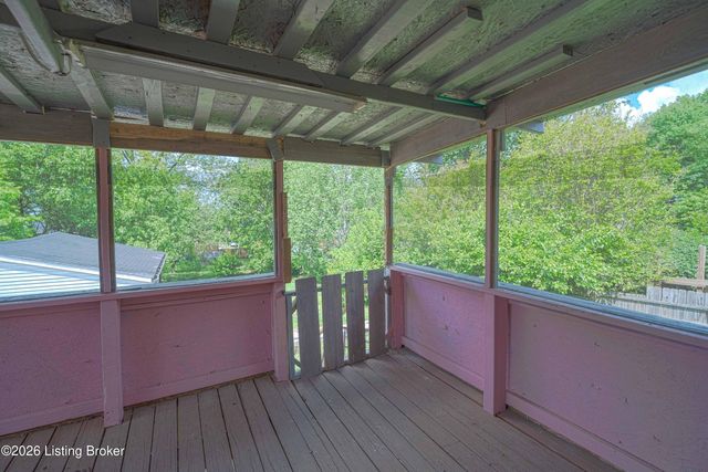 7816 Joyce Dr, Louisville, KY 40219