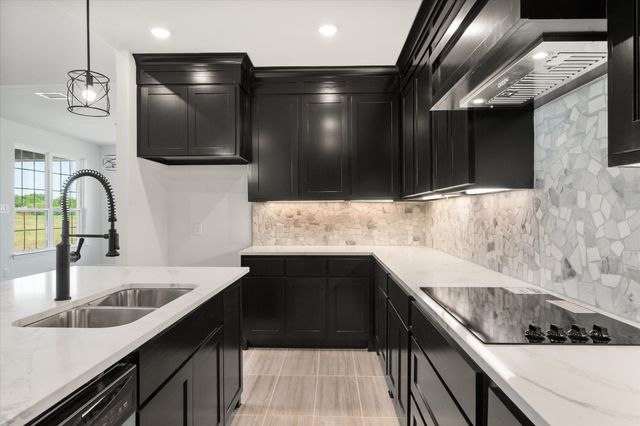 3400 Dobbins Road, Corsicana, TX 75110