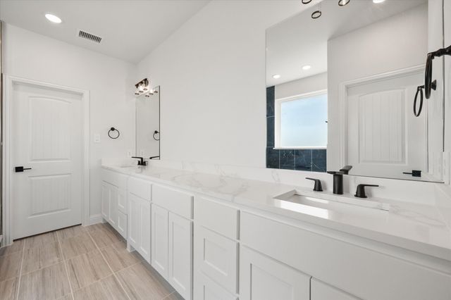 3400 Dobbins Road, Corsicana, TX 75110