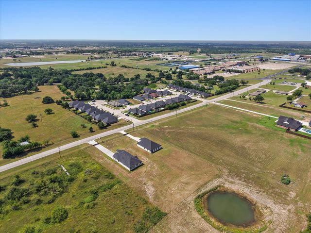 3400 Dobbins Road, Corsicana, TX 75110