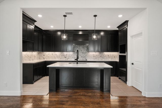 3400 Dobbins Road, Corsicana, TX 75110