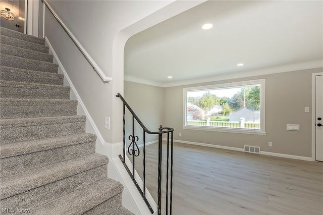 22750 Fairlawn Drive, Euclid, OH 44117