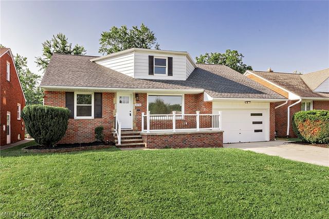22750 Fairlawn Drive, Euclid, OH 44117