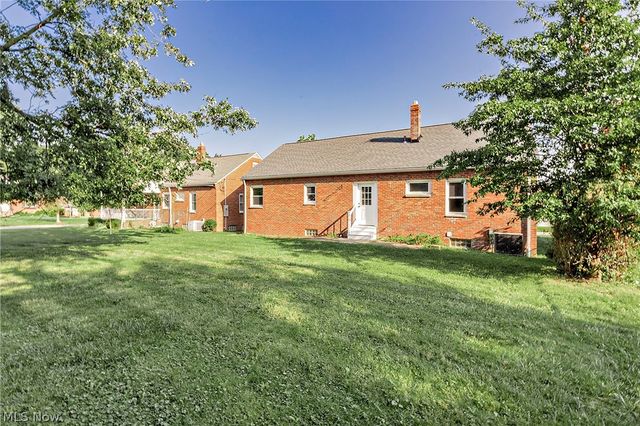 22750 Fairlawn Drive, Euclid, OH 44117