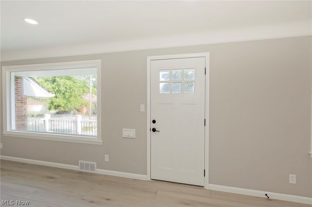 22750 Fairlawn Drive, Euclid, OH 44117