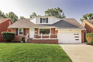 22750 Fairlawn Drive, Euclid, OH 44117