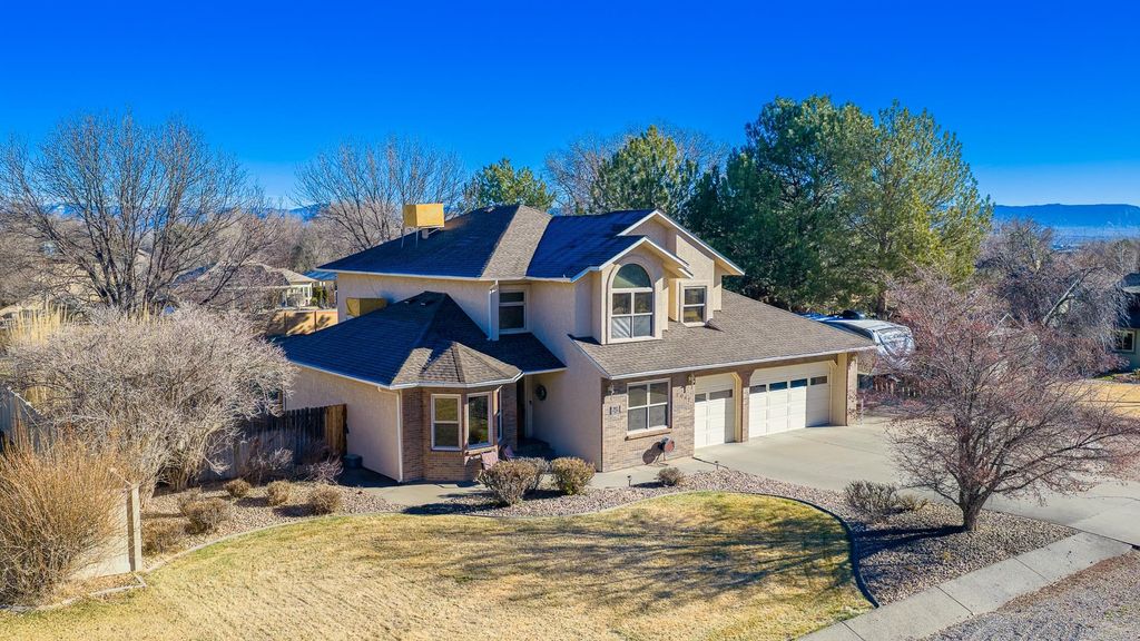 2042 N Surrey Court, Grand Junction, CO 81507