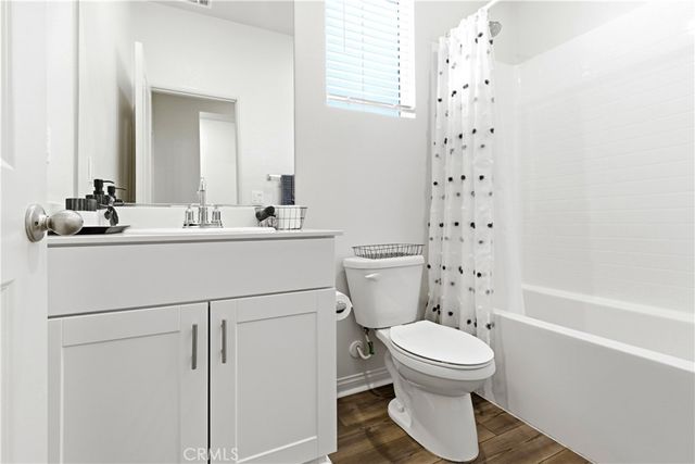 15594 Raptor, Moreno Valley, CA 92551