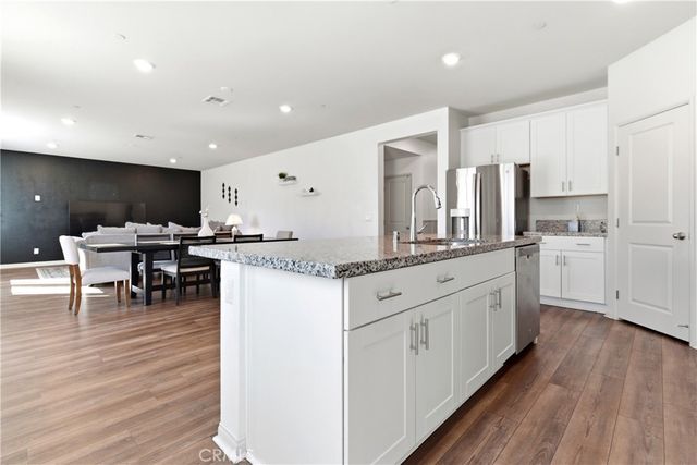 15594 Raptor, Moreno Valley, CA 92551