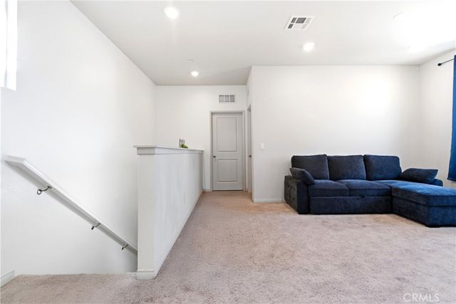 15594 Raptor, Moreno Valley, CA 92551