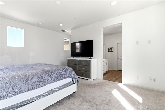 15594 Raptor, Moreno Valley, CA 92551