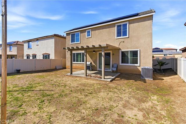 15594 Raptor, Moreno Valley, CA 92551