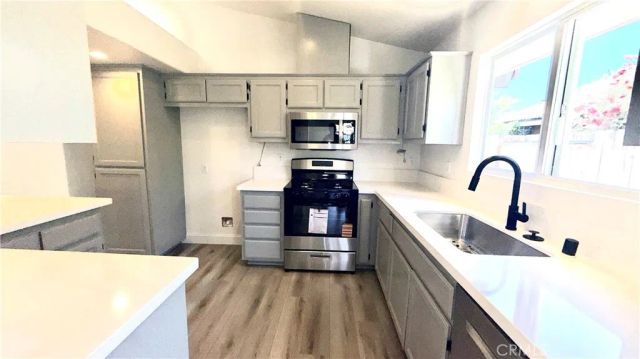 132 Bennetta, Santa Maria, CA 93458