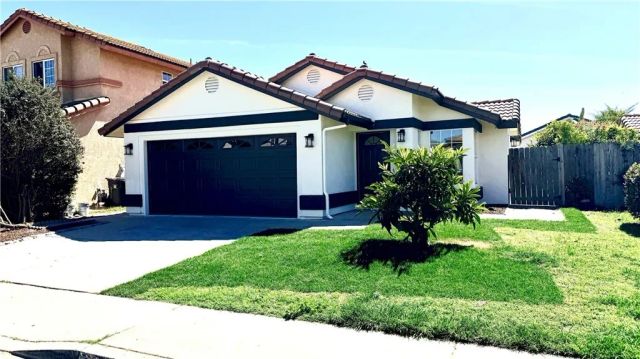 132 Bennetta, Santa Maria, CA 93458