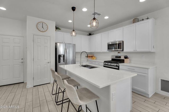 1719 S 82ND Place, Mesa, AZ 85209