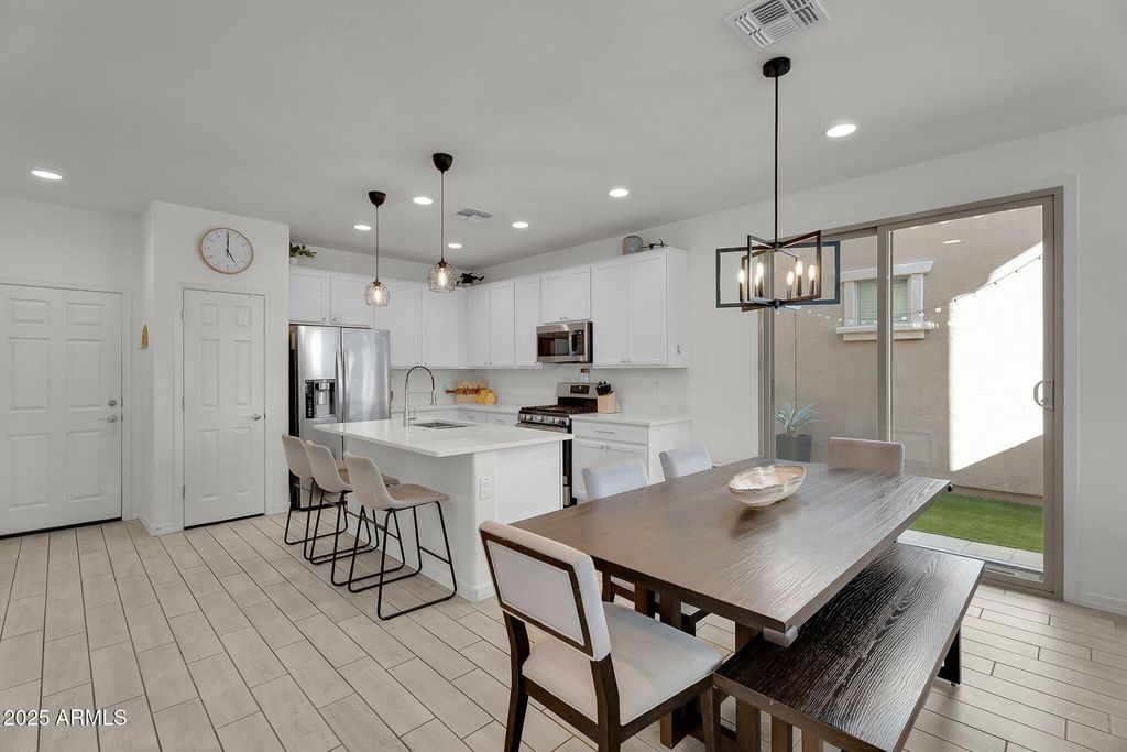 1719 S 82ND Place, Mesa, AZ 85209