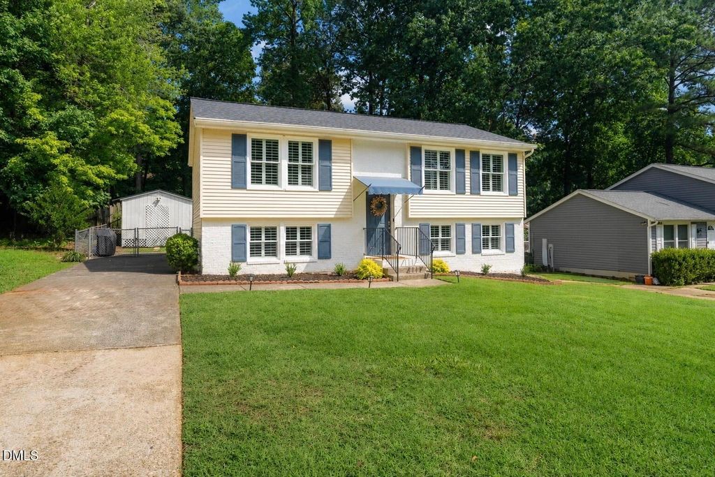 7131 Shellburne Drive, Raleigh, NC 27612