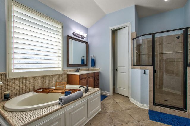 1841 Harvest Dance DR, Leander, TX 78641