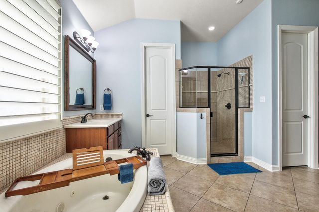 1841 Harvest Dance DR, Leander, TX 78641