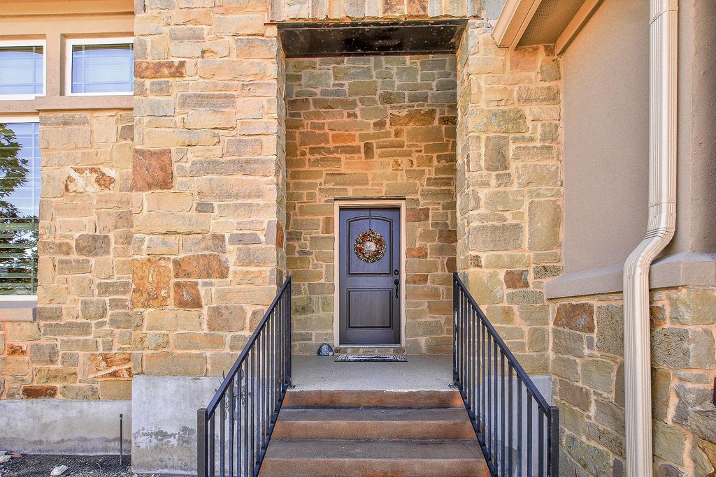 1841 Harvest Dance DR, Leander, TX 78641