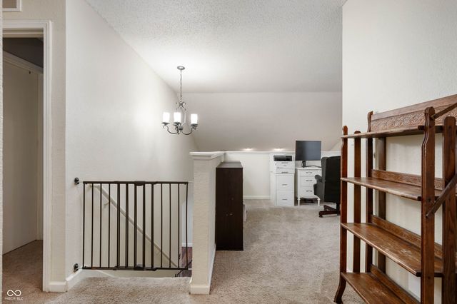 8136 Maple Stream Lane, Indianapolis, IN 46217