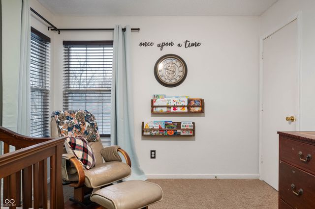 8136 Maple Stream Lane, Indianapolis, IN 46217