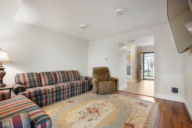 8136 Maple Stream Lane, Indianapolis, IN 46217